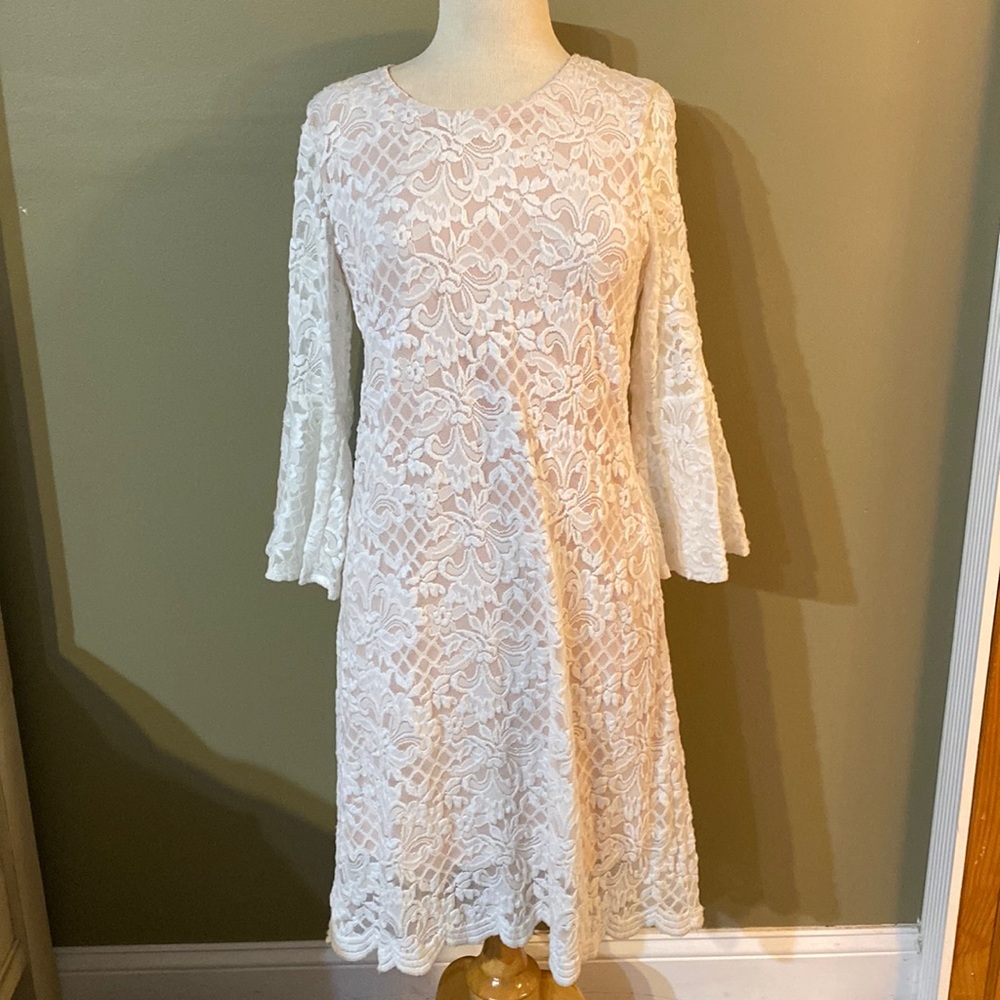 New dress off white lace